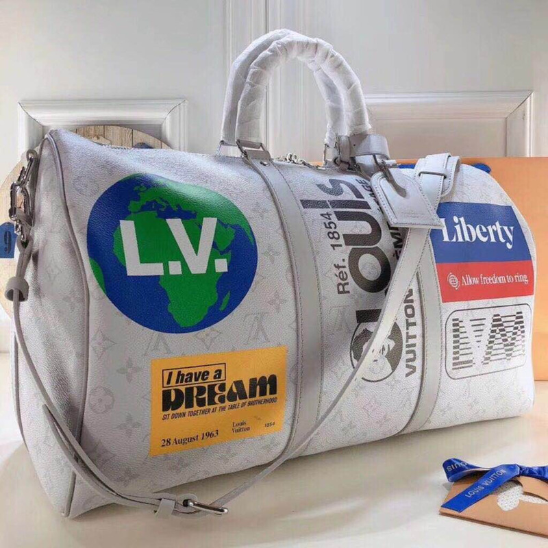 l**is V*t*n luminous liberty luggage in grey