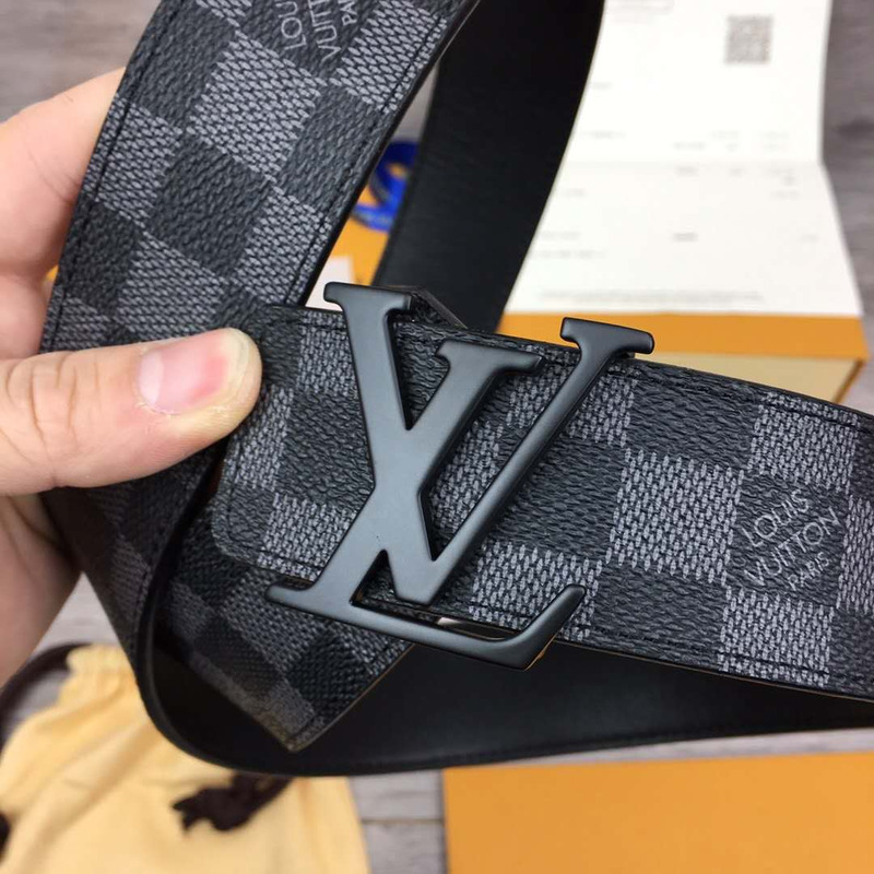 l**is V*t*n damier belt in black