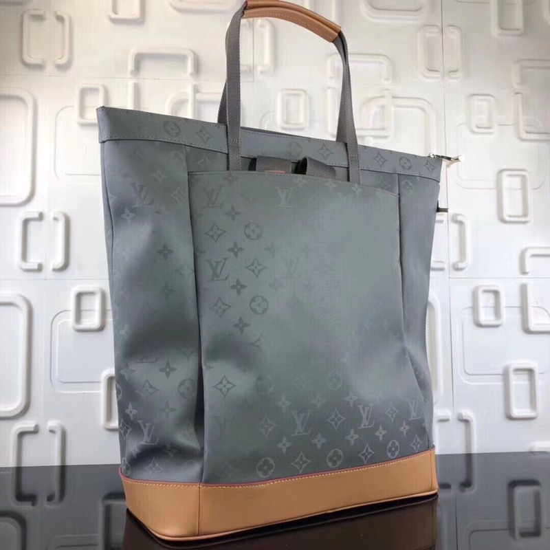 l**is V*t*n zipped backpack grey monogram titanium handbag