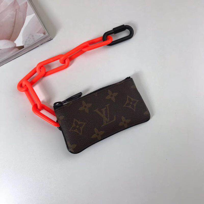 l**is V*t*n key pouch