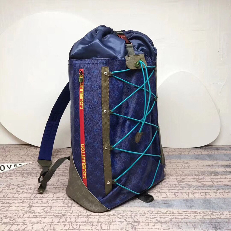 l**is V*t*n outdoor backpack m43833 in pacifique