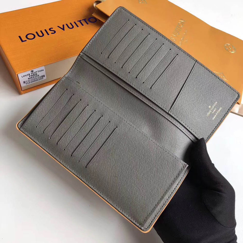 l**is V*t*n brazza wallet m63236(monogram titanium)