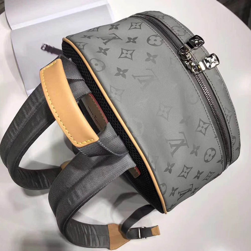 l**is V*t*n backpack pm m43882 in monogram titanium