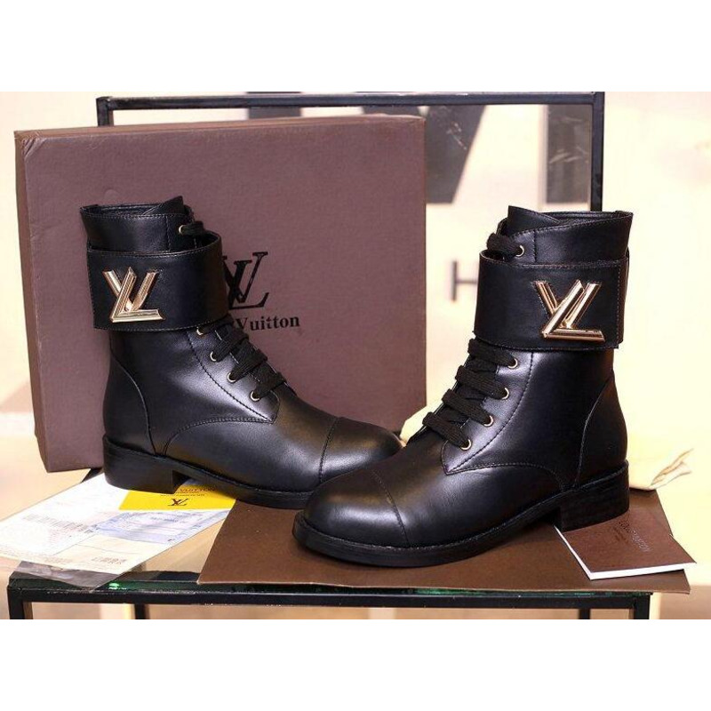 l**is V*t*n platform boot shoes