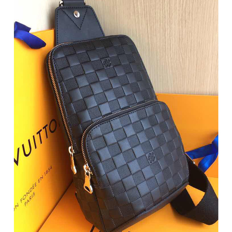 l**is V*t*n black argyle bag