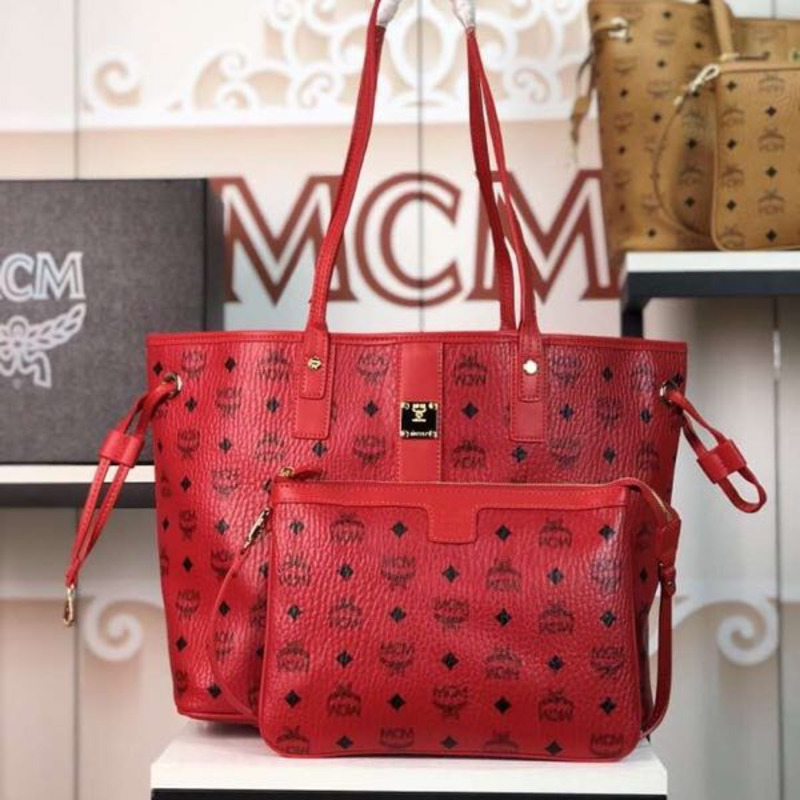 MCM mother bag red