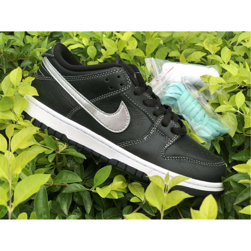 Diamond x Nike SB Dunk Low "Black" BV1310 001 Sneakers Men Women