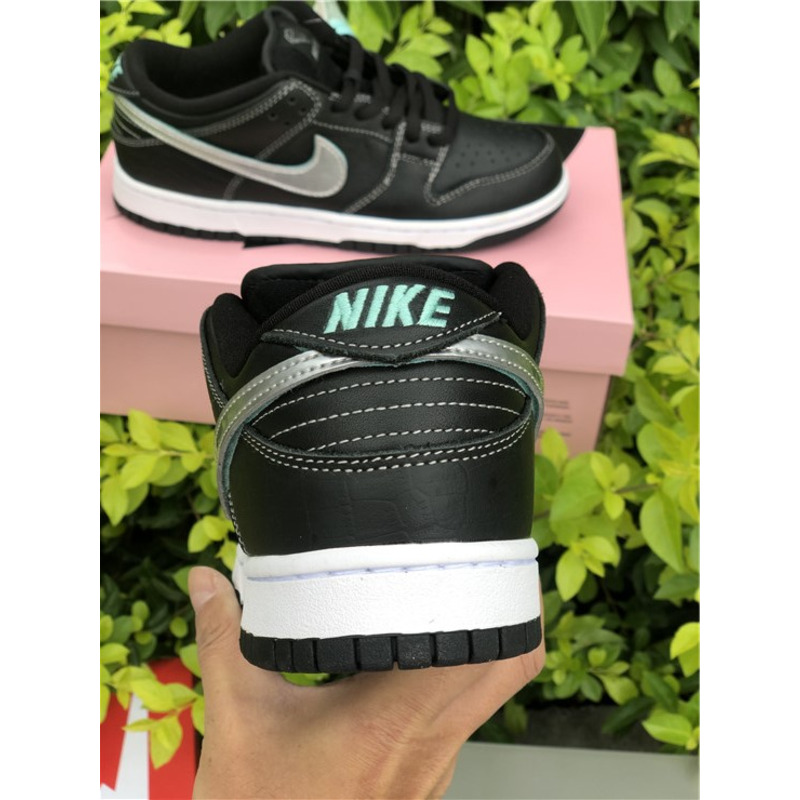 Diamond x Nike SB Dunk Low "Black" BV1310 001 Sneakers Men Women