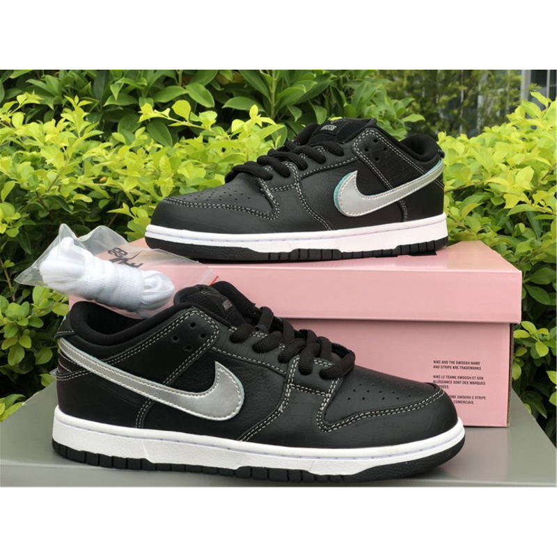 Diamond x Nike SB Dunk Low "Black" BV1310 001 Sneakers Men Women