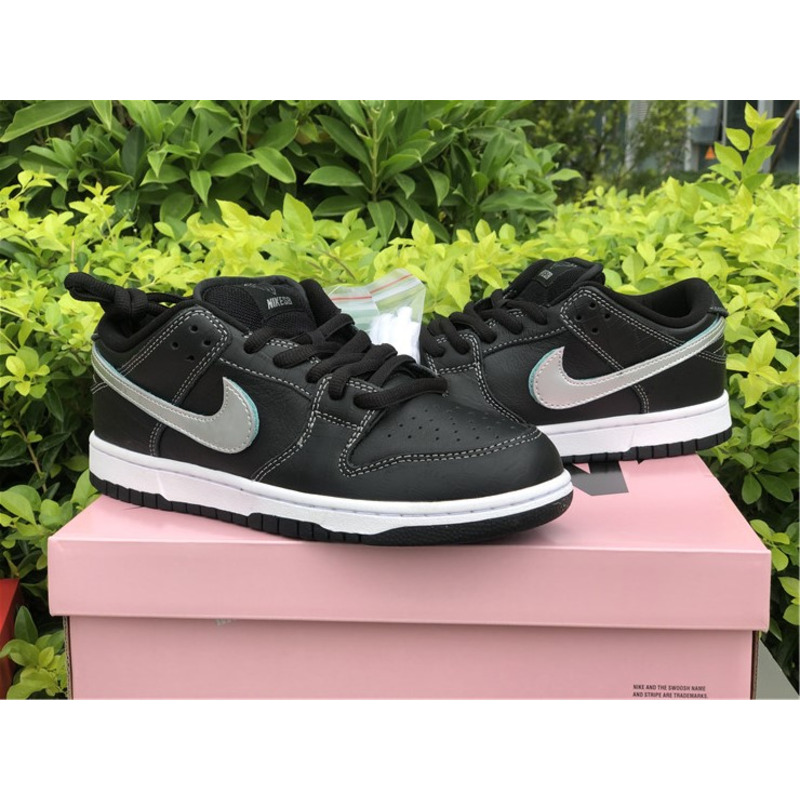 Diamond x Nike SB Dunk Low "Black" BV1310 001 Sneakers Men Women