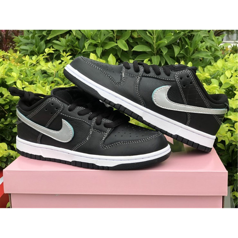 Diamond x Nike SB Dunk Low "Black" BV1310 001 Sneakers Men Women