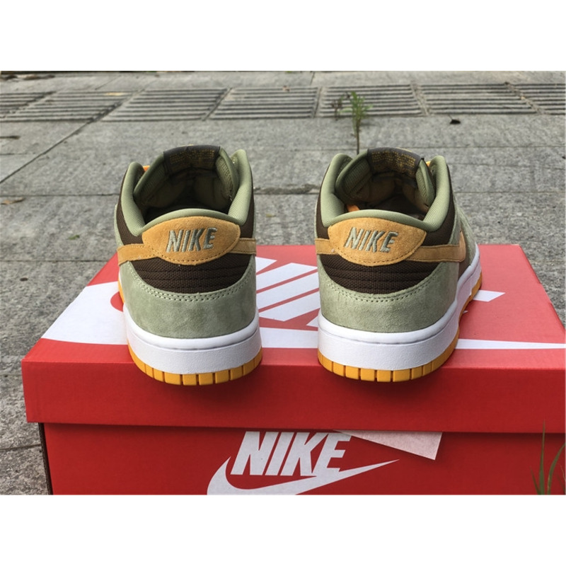 Dunk Low Dusty Olive DH5360 300 Sneakers Men Women