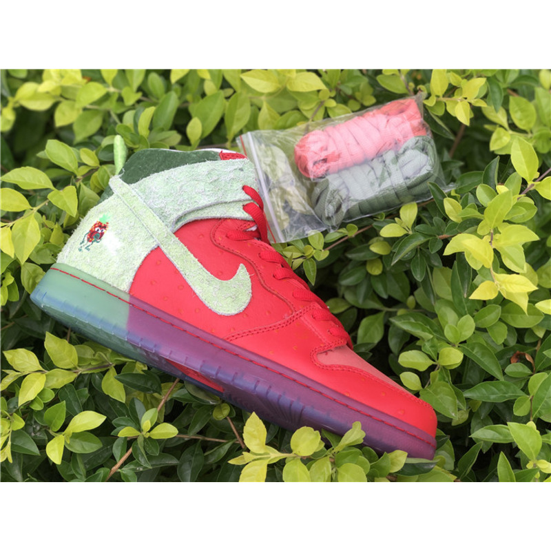 Nike SB Dunk High "Strawberry Cough" CW7093 600 Sneakers Men Women