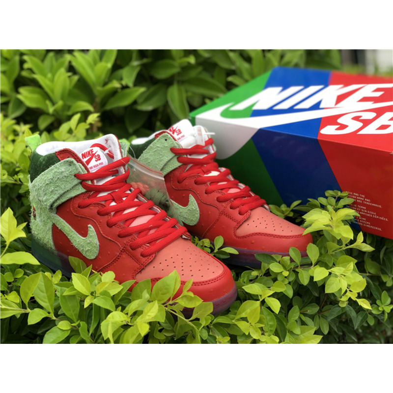 Nike SB Dunk High "Strawberry Cough" CW7093 600 Sneakers Men Women