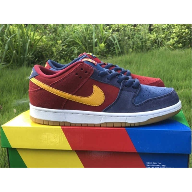 Nike SB Dunk Low 