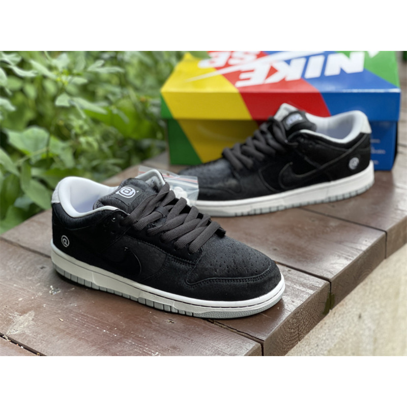 Nike SB Dunk LOW PRO CZ5127 001 Sneakers Men Women