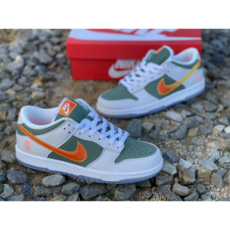 Nike SB Dunk LOW DN2489 300 Sneakers Men Women