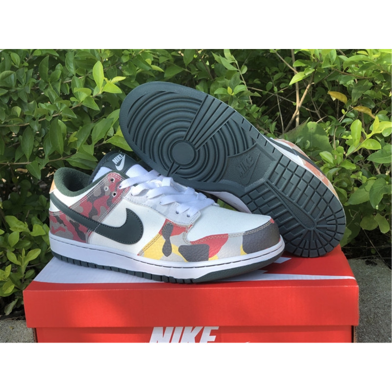 Nike SB Dunk Low SE DH0957 001 Sneakers Men Women