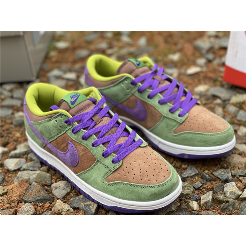 Nike SB Dunk Low SP "Veneer" DA1469 200 Sneakers Men Women