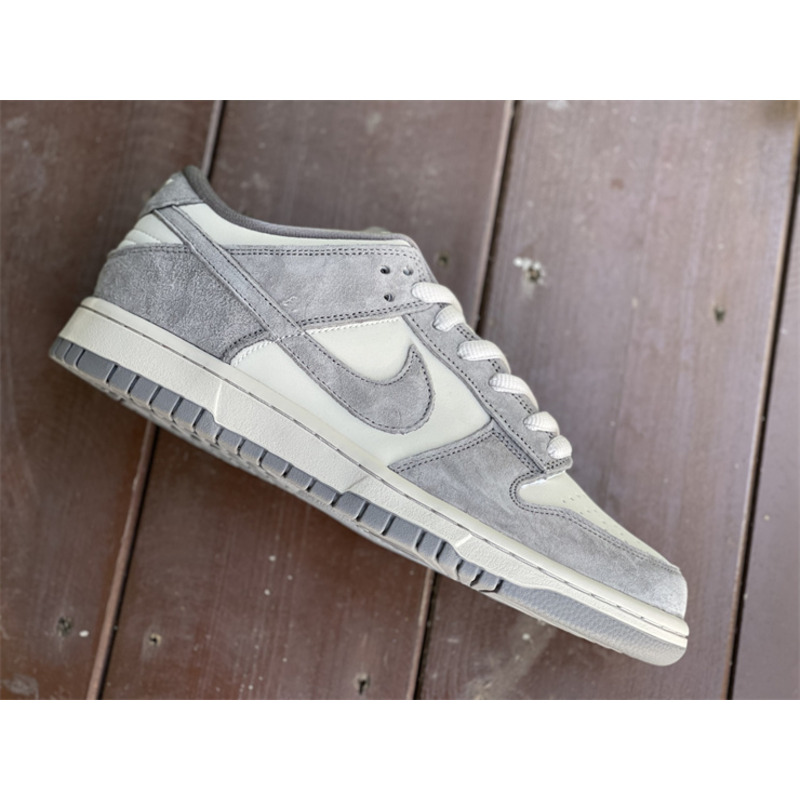 Nike SB Dunk Low 854866 002 Sneakers Men Women