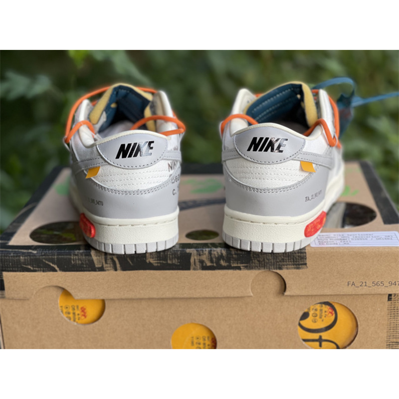 OFF White x Futura x Nike Dunk LOFF W DM1602 104 Sneakers Men Women