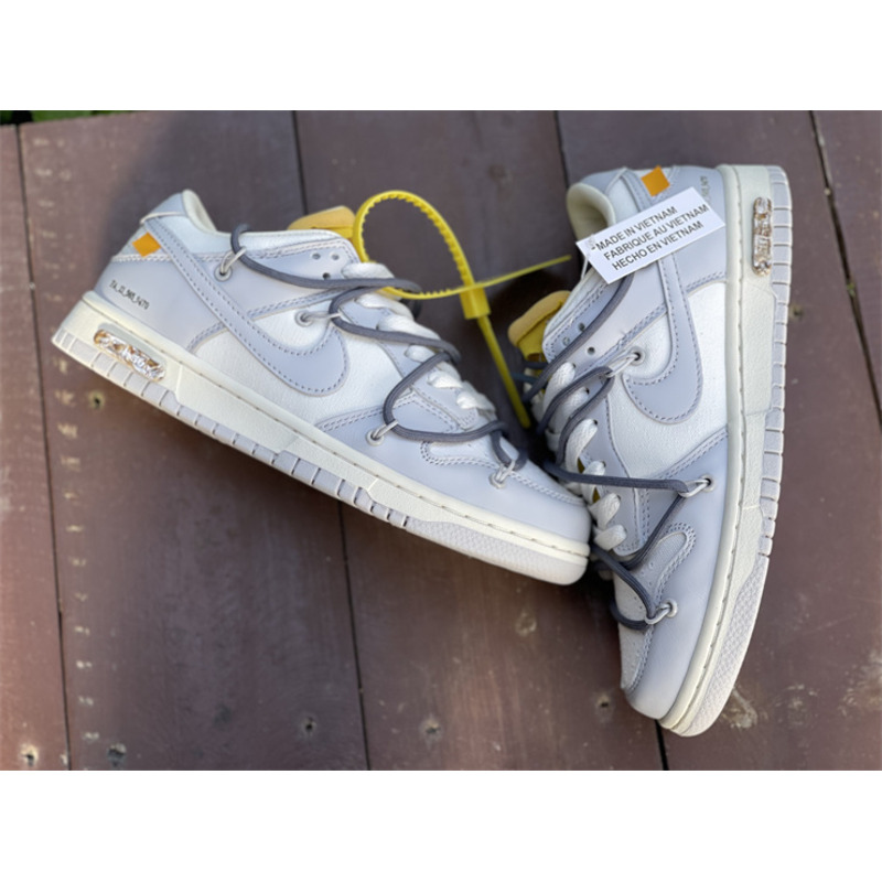 OFF White x Futura x Nike Dunk LOFF W DM1602 105 Sneakers Men Women