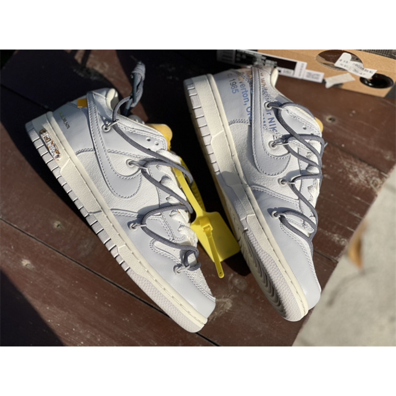 OFF White x Futura x Nike Dunk LOFF W DM1602 105 Sneakers Men Women