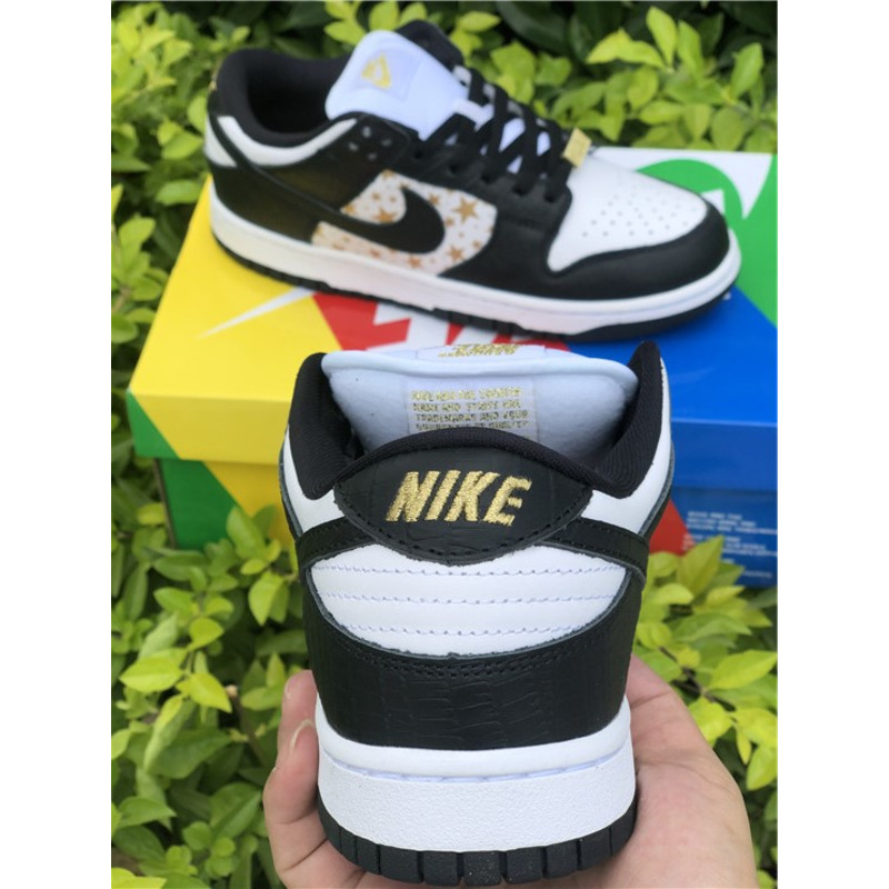 Sup*e x nike sb dunk low "black stars" dh3228 102 sneakers men women