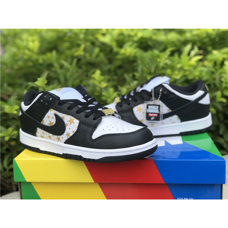 Sup*e x nike sb dunk low "black stars" dh3228 102 sneakers men women