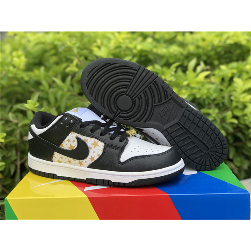 Sup*e x nike sb dunk low "black stars" dh3228 102 sneakers men women