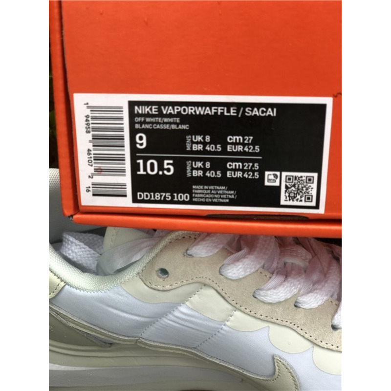 Nike regasus vaporrly SP x Sacai DD1875 100 Sneakers Men Women