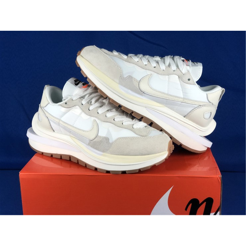 Nike regasus vaporrly SP x Sacai DD1875 100 Sneakers Men Women