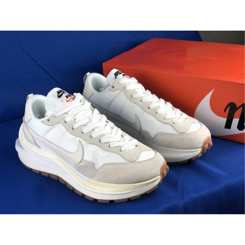 Nike regasus vaporrly SP x Sacai DD1875 100 Sneakers Men Women