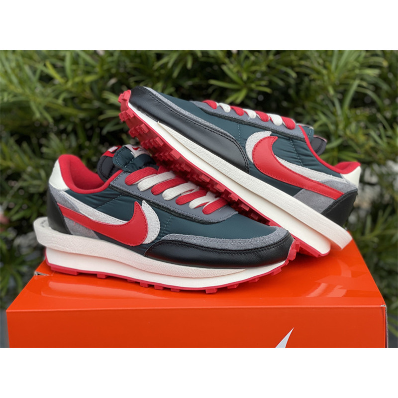 Sacai x Nike DJ4877 300 Sneakers Men Women