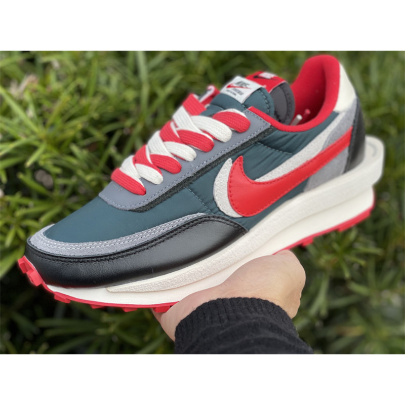 Sacai x Nike DJ4877 300 Sneakers Men Women