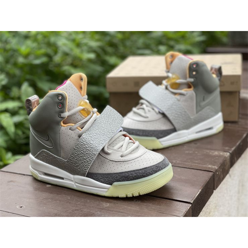 nike x Ad*s yeezy 1.0 beige 366164 002 sneakers men