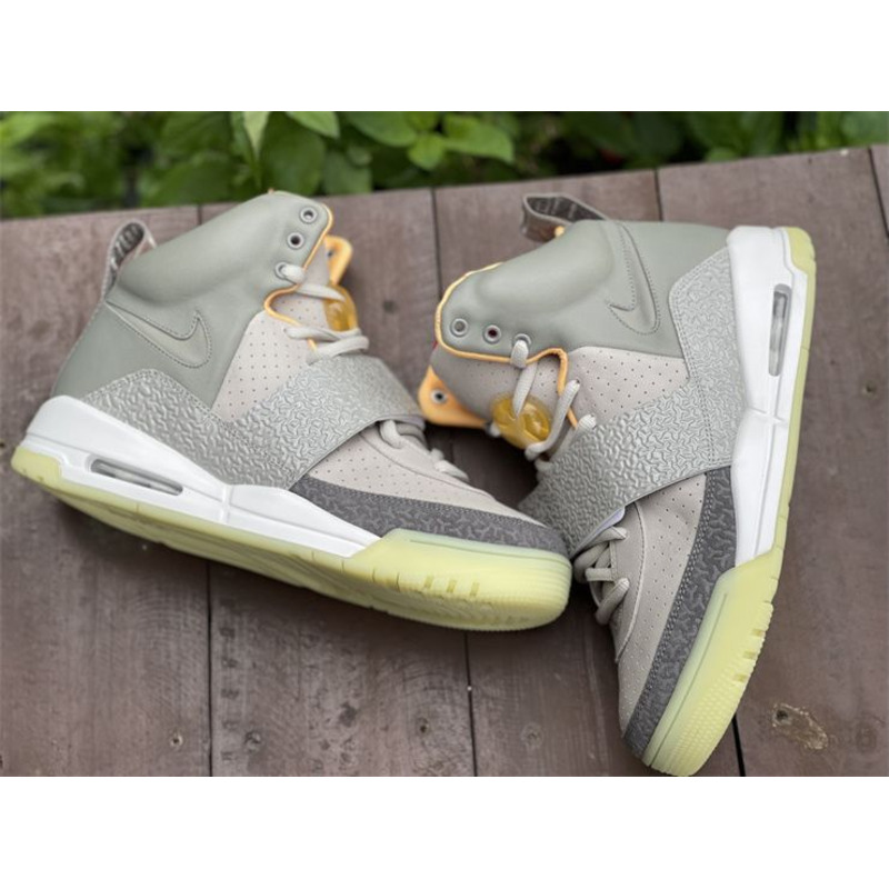 nike x Ad*s yeezy 1.0 beige 366164 002 sneakers men