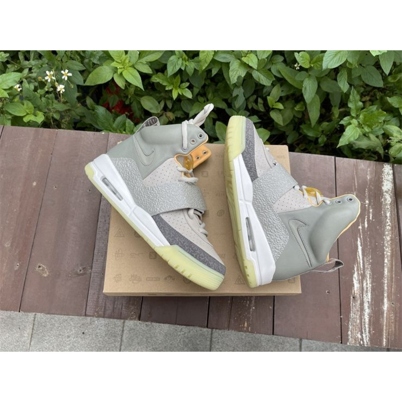 nike x Ad*s yeezy 1.0 beige 366164 002 sneakers men