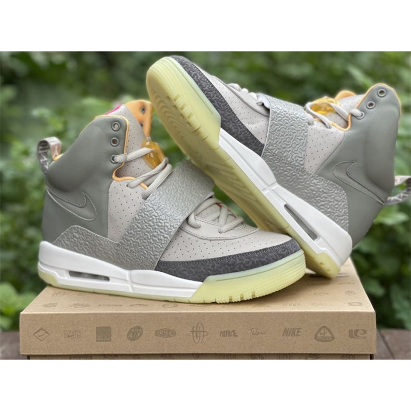 nike x Ad*s yeezy 1.0 beige 366164 002 sneakers men