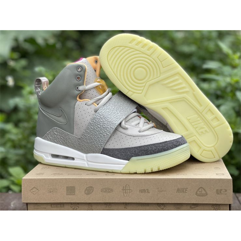 nike x Ad*s yeezy 1.0 beige 366164 002 sneakers men