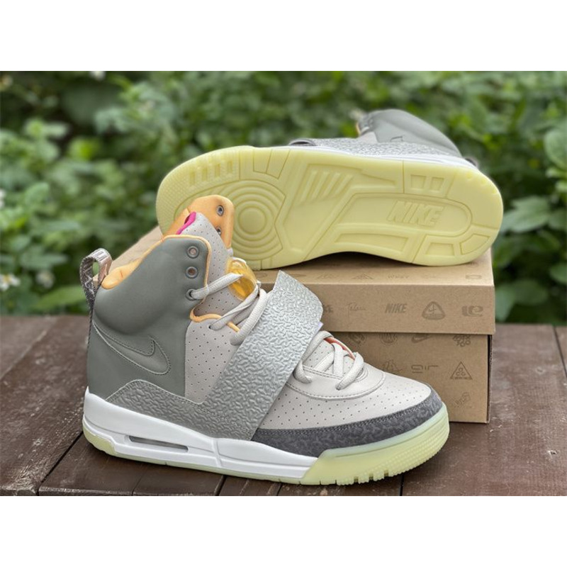 nike x Ad*s yeezy 1.0 beige 366164 002 sneakers men