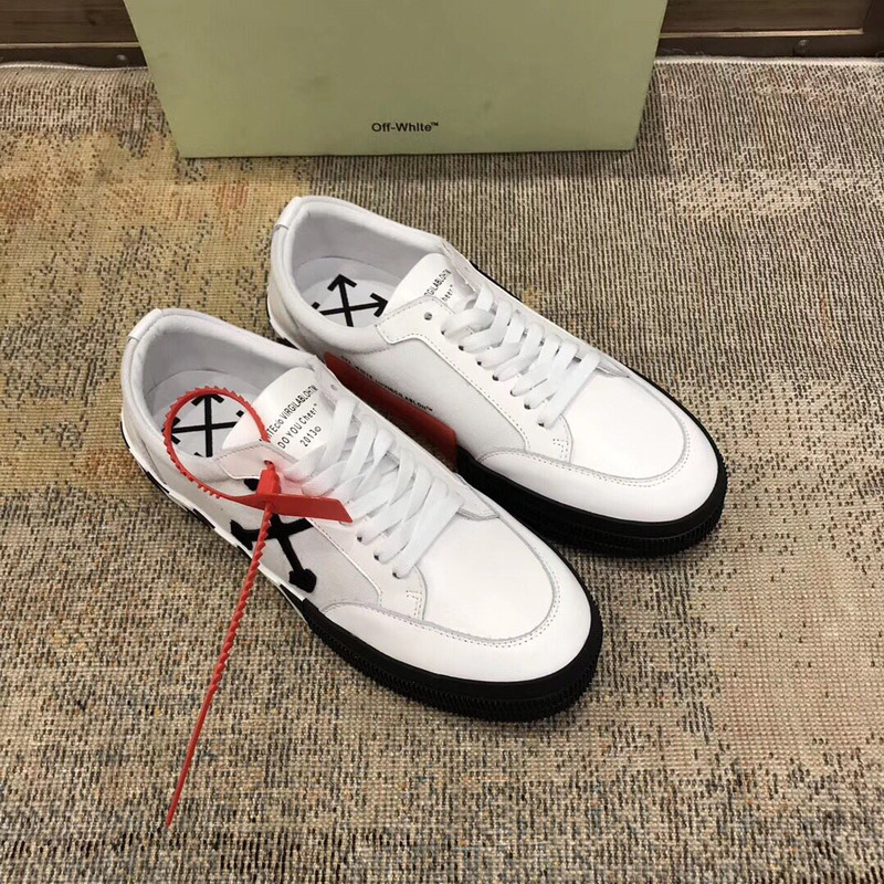 Off-White Low Top Stripe Sneakers