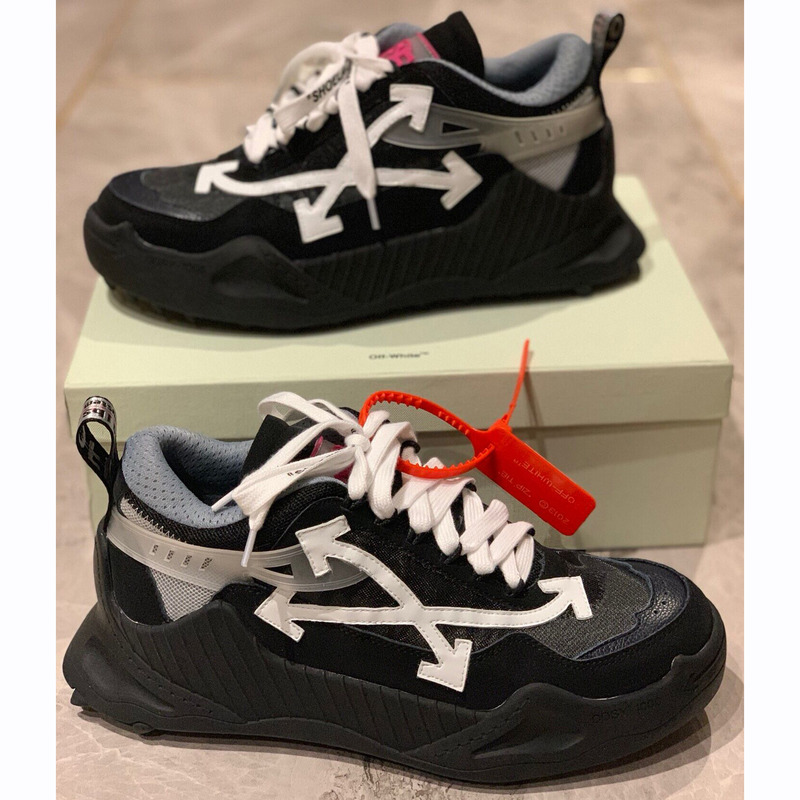 Off-White Black Sneaker