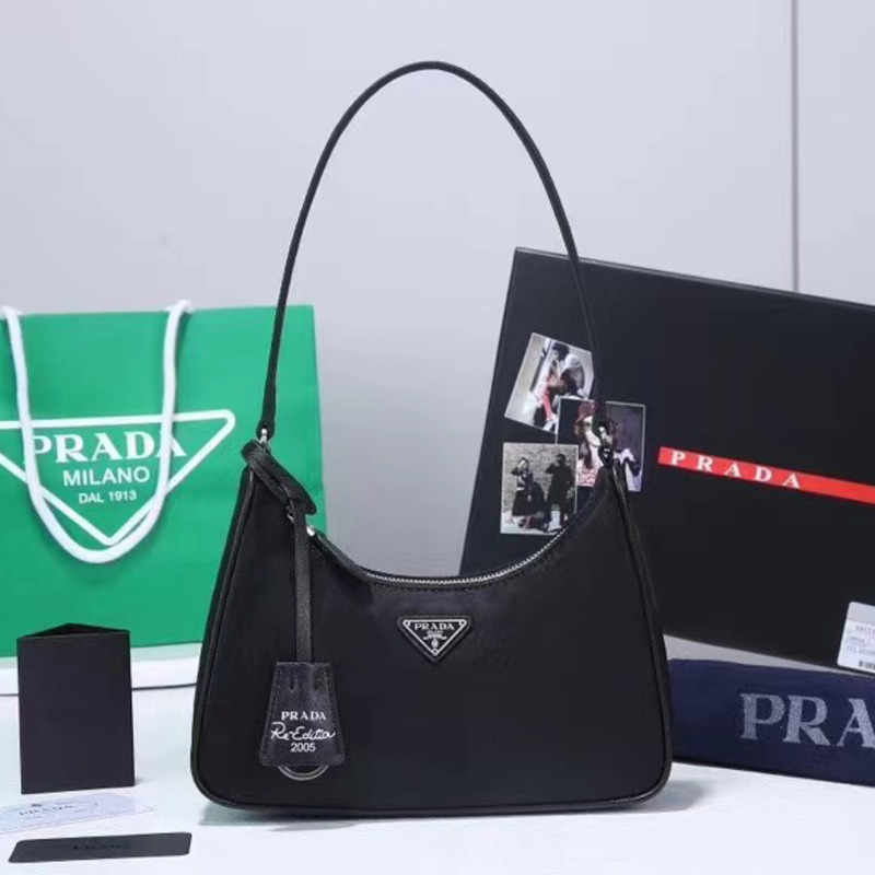 Pra*a logo print black handbag