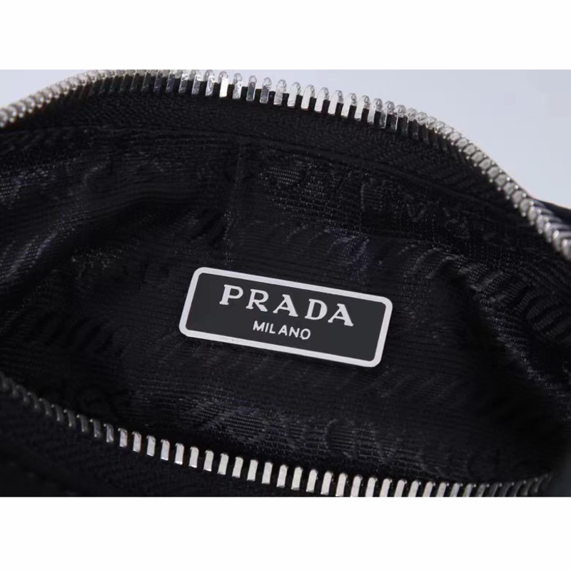 Pra*a logo print black handbag