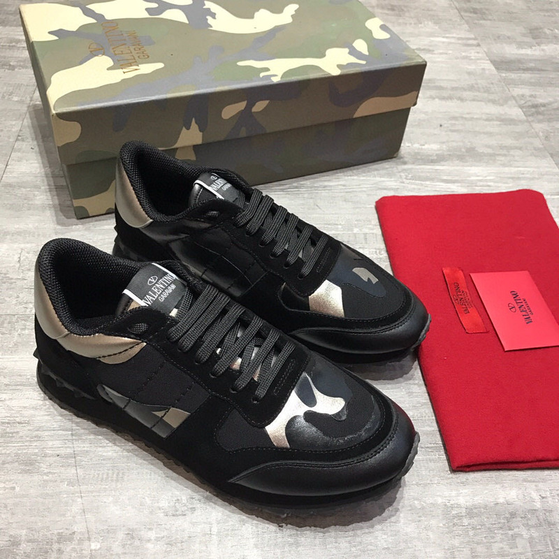 Valentino Garavani Camo Rockrunner Sneakers