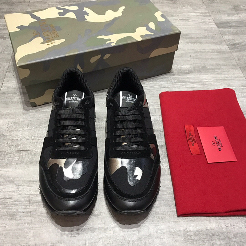 Valentino Garavani Camo Rockrunner Sneakers