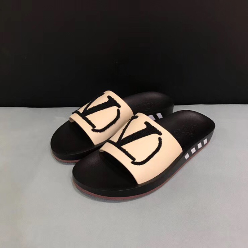 Valentino V Slides