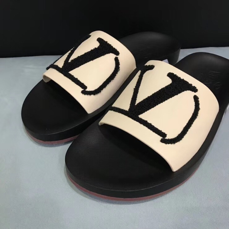 Valentino V Slides