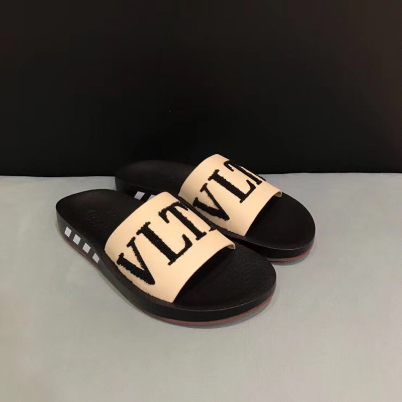 Valentino VLTN Slides